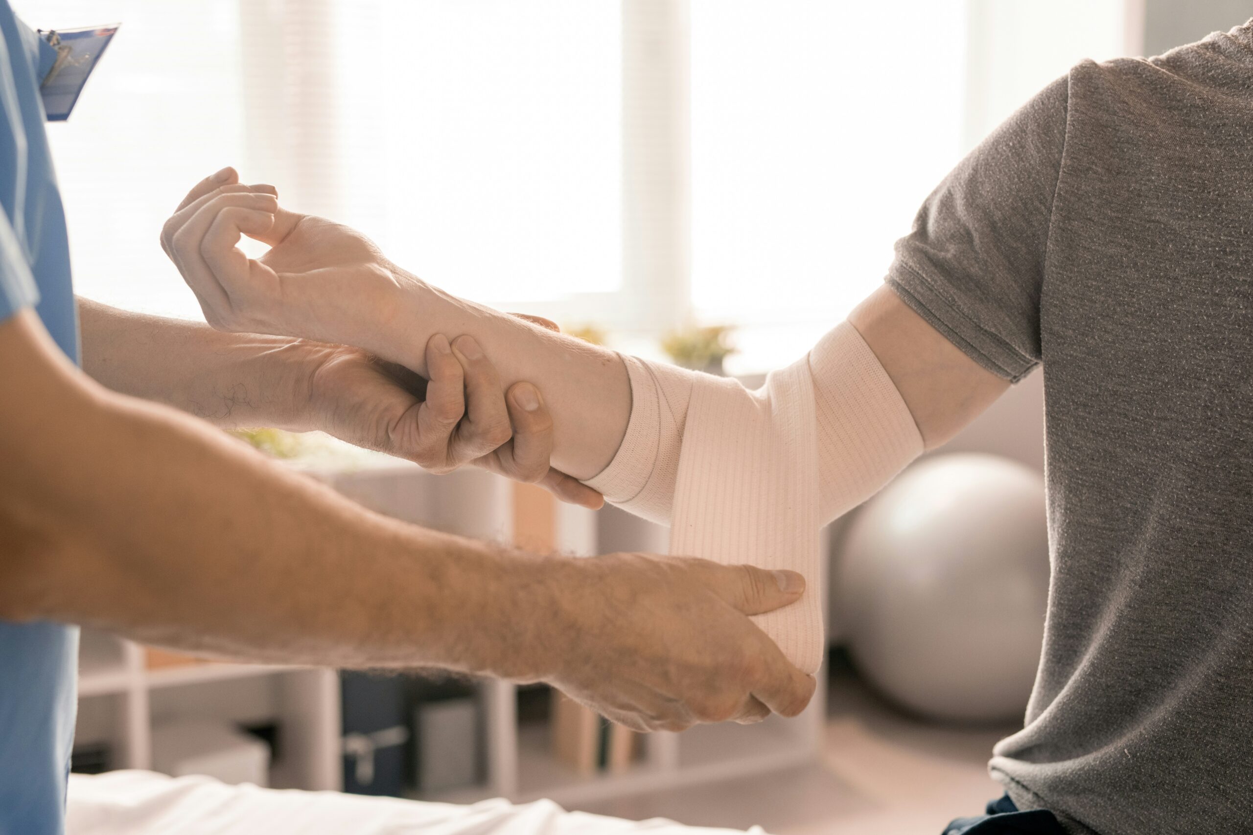 Why Specialized Injury Treatment for Construction Workers Is Critical for Fast Recovery